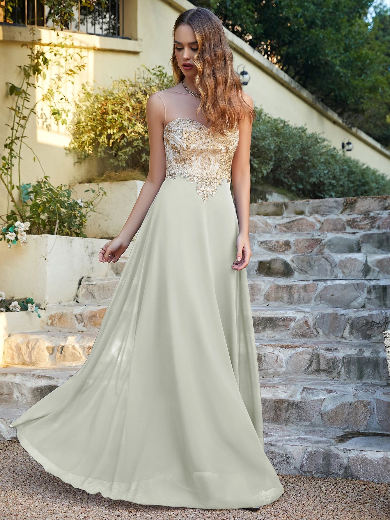 Elegant Sweetheart  Bridesmaid Dresses With  Golden Applique