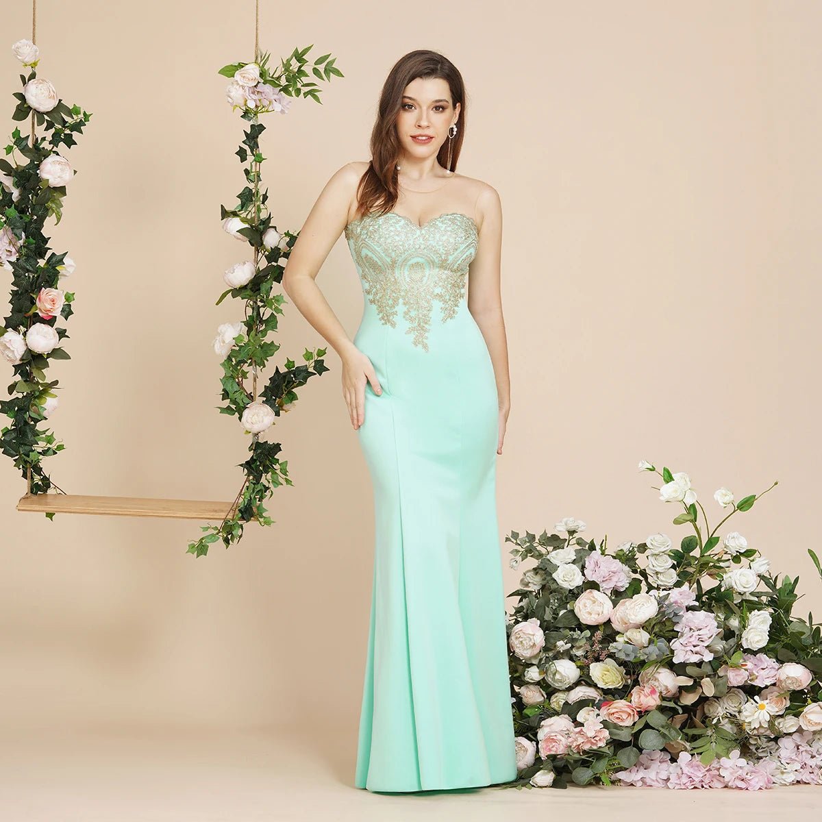 Mermaid Bridesmaid Dresses With Golden Applique