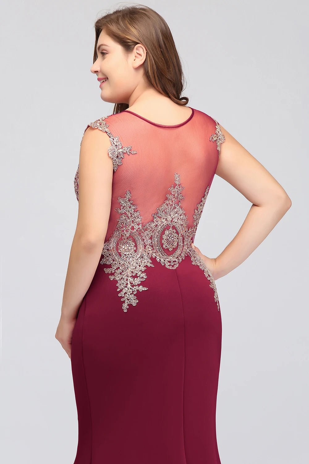 Burgundy Plus Size Mermaid Long Bridesmaid Dress With Lace Applique 2